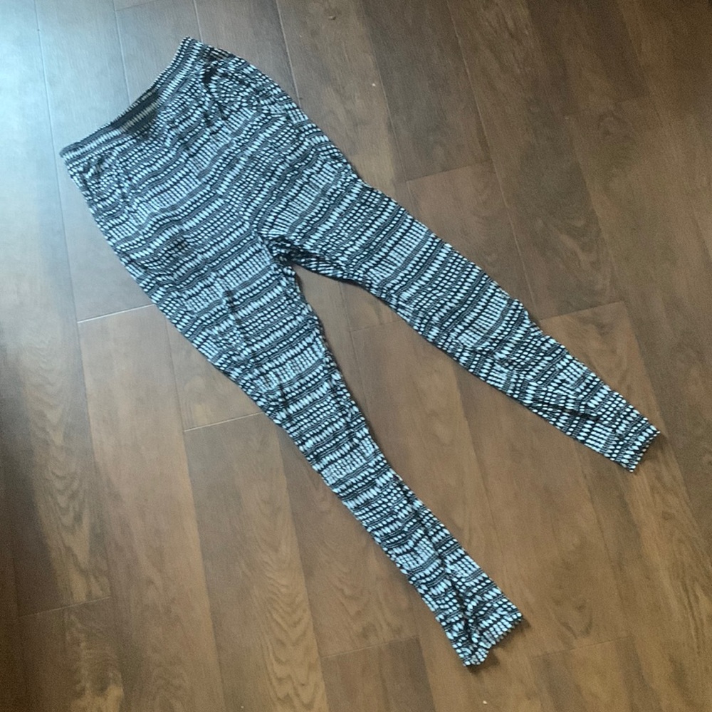 Lightweight Geo Pattern Harem Pants